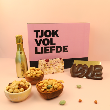 Tjokvol liefde cadeau pakket met  bubbels