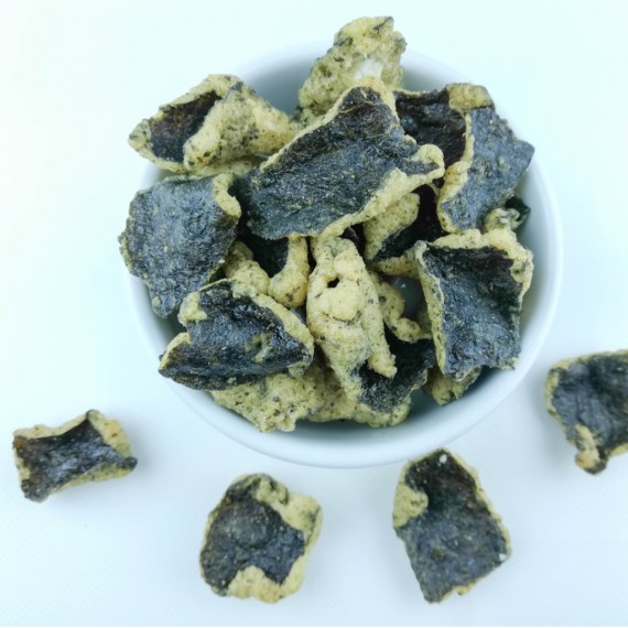 Tempura seaweed crackers
