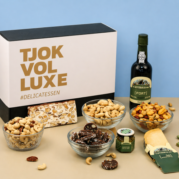 Luxe cadeaupakket Noten, Kaas & Port