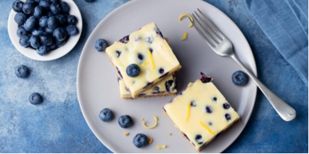 Blauwe bessen amandel cheesecake